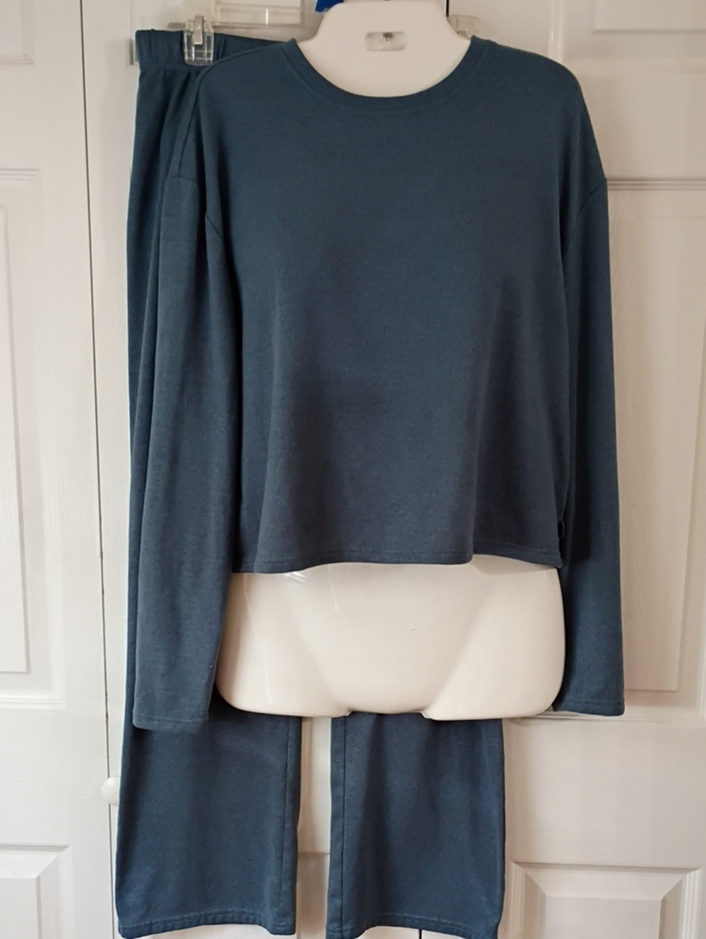 UGG Slate Blue Long Sleeve Pajama Set Size XL
